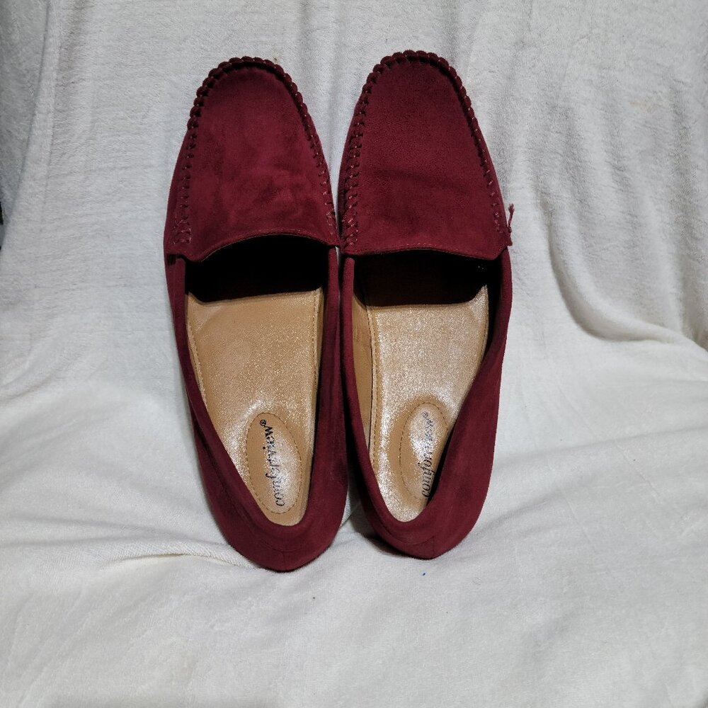 Comfortview slip on flat, size 11W